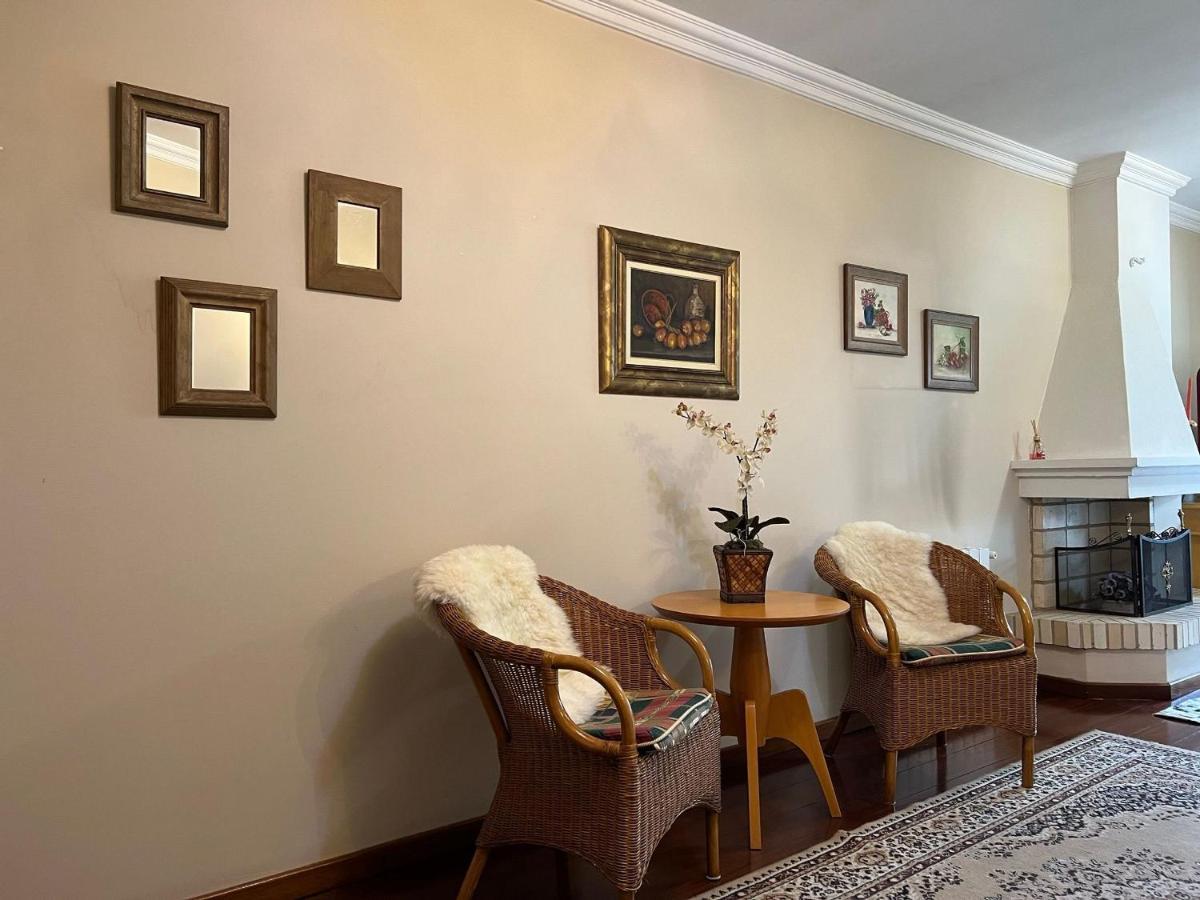 Mrg- Colonial 2D - 200 Mts Da Rua Torta Apartment Gramado Ngoại thất bức ảnh