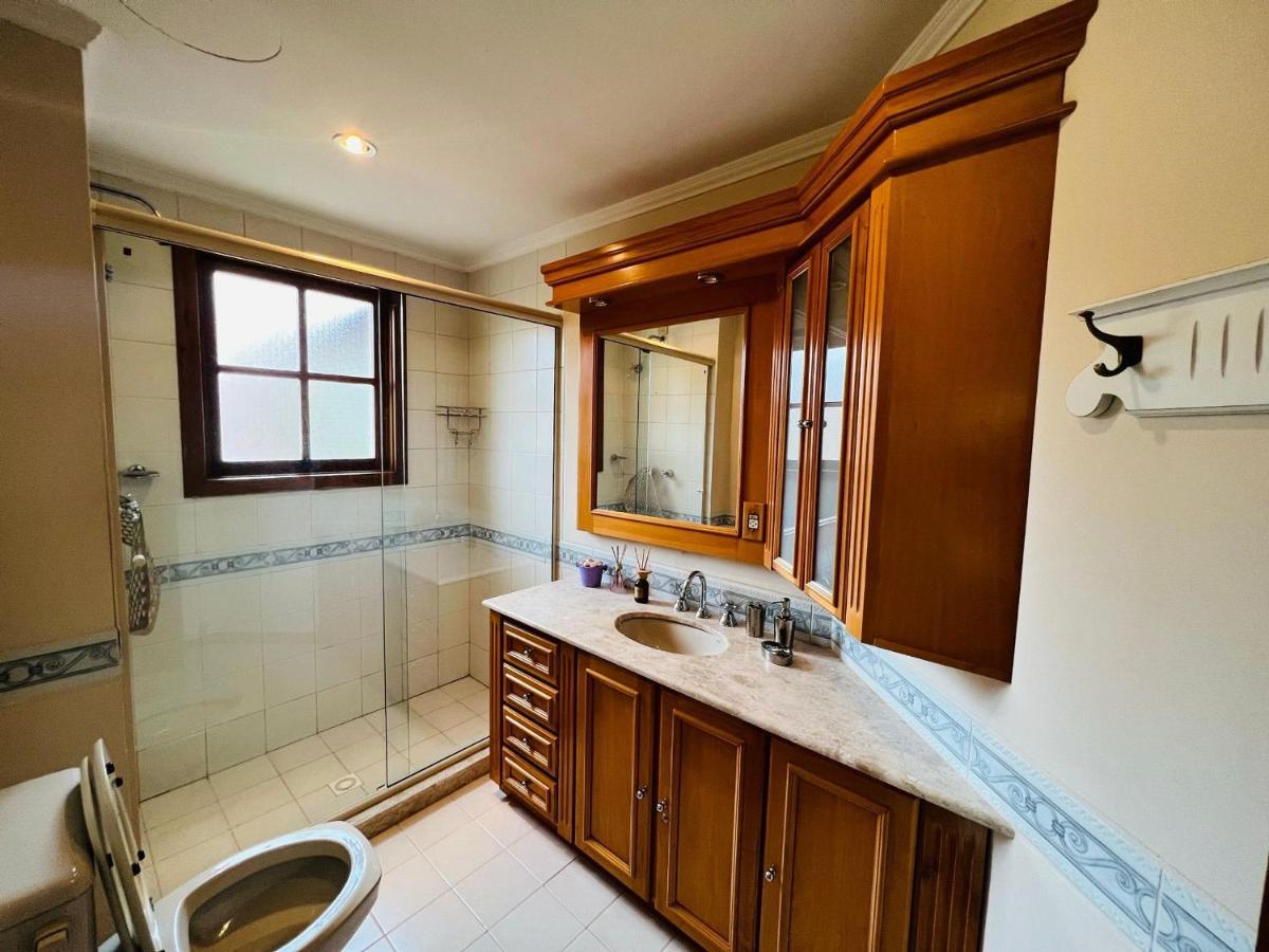 Mrg- Colonial 2D - 200 Mts Da Rua Torta Apartment Gramado Ngoại thất bức ảnh